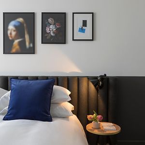 Premium King Room