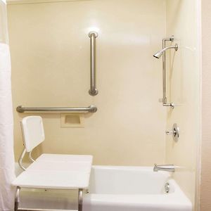 King Room Mobility accessible