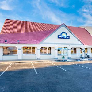 Days Inn By Wyndham Wilmington / University