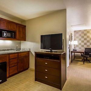 Queen Suite Disability Access