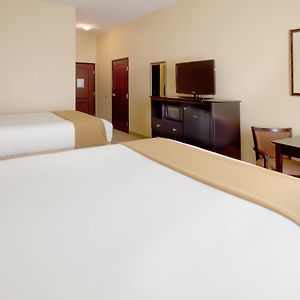 Standard Queen Room Two Queen Beds