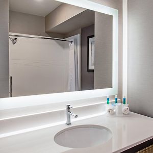 Queen Suite