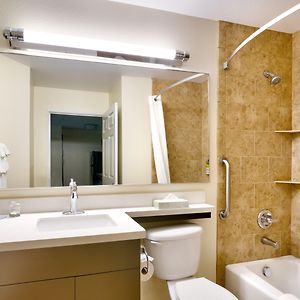King Studio Suite