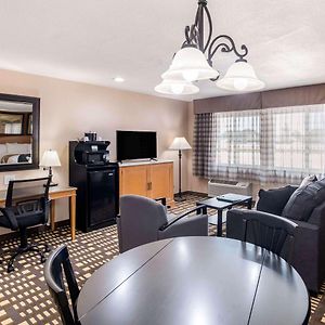 King Suite Non-Smoking