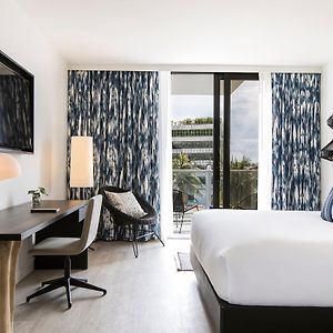 Premium King Room