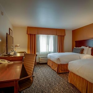 Queen Room Two Queen Beds Roll Shower Disability Access