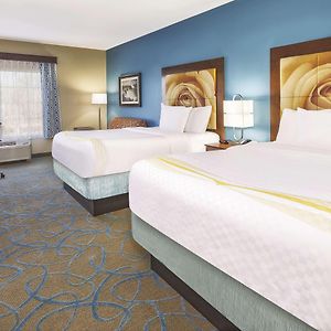 Suite Two Queen Beds Non-Smoking