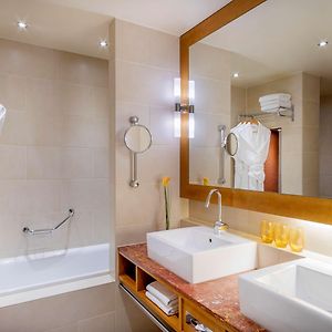 Premium King Room