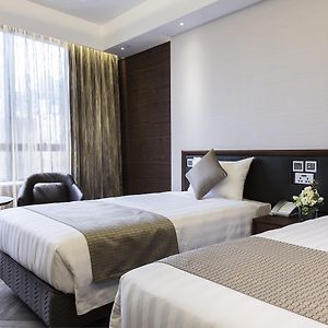 Signature Twin Room