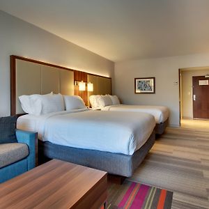 Queen Room Mobility accessible
