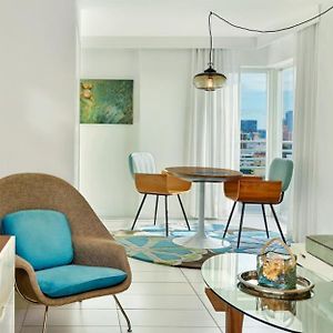 One-Bedroom King Suite City View