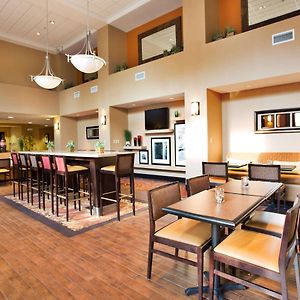 Hampton Inn & Suites Laurel