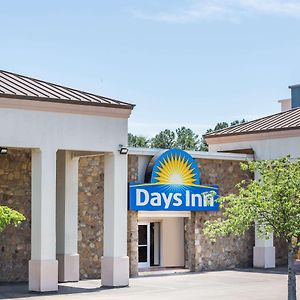Days Inn By Wyndham Charlottesville/University Area