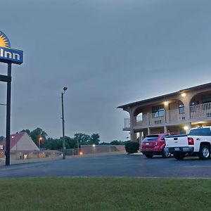 Days Inn By Wyndham Downtown-Nashville West Trinity Lane