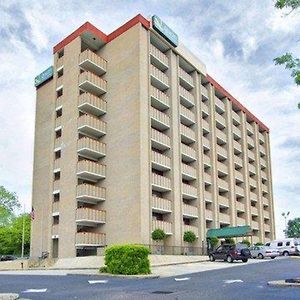 Quality Inn & Suites Fayetteville