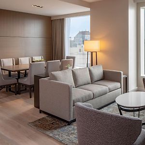 Executive King Suite