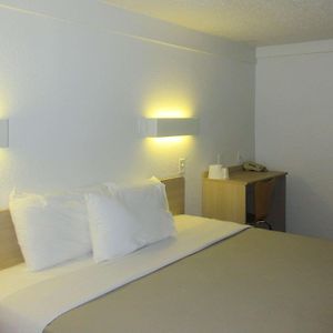 King Room Mobility accessible
