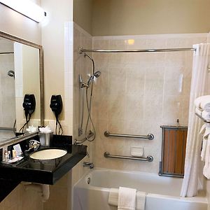 King Suite Mobility accessible
