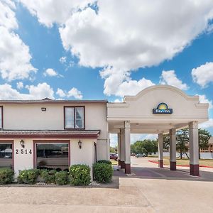 Days Inn By Wyndham Bryan College Station