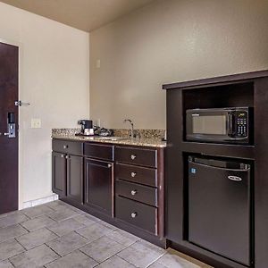 Queen Suite