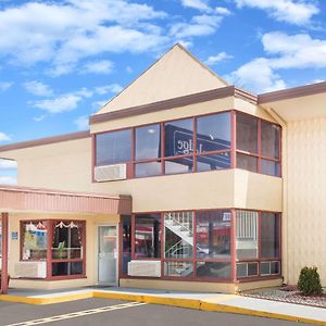 Travelodge By Wyndham Terre Haute