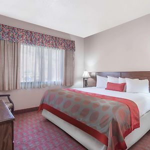 One-Bedroom King Suite Non-Smoking