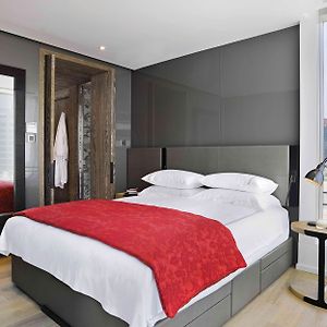 One-Bedroom King Suite