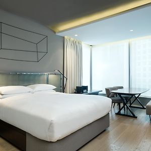 Premier King Suite