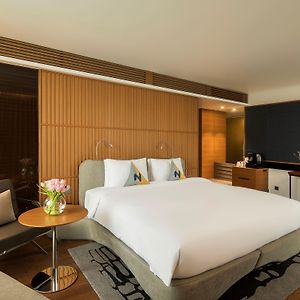 Premier King Suite