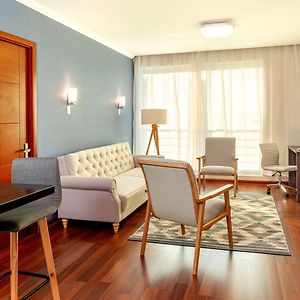 Premium Queen Suite