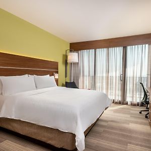 Queen Room Disability Access