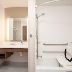 Queen Studio Suite Two Queen Beds Mobility Access Tub or Non-Smoking