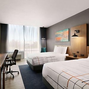Queen Room Mobility or hearing accessible