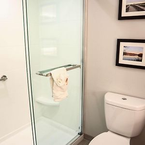 Queen Suite Hearing accessible