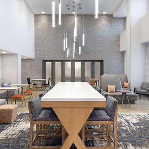 Hampton Inn & Suites St Charles Old Town Area, Mo