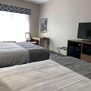 Queen Room Two Queen Beds