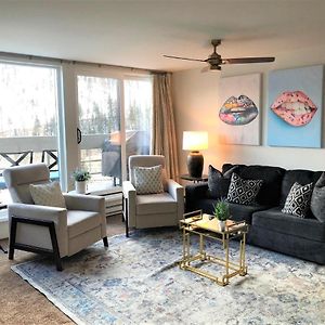 Deluxe Two-Bedroom Apartment
