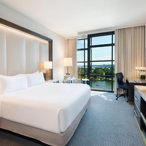 Premium King Room