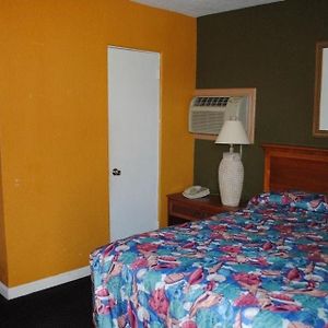 Standard Room with 1 Single Bed
