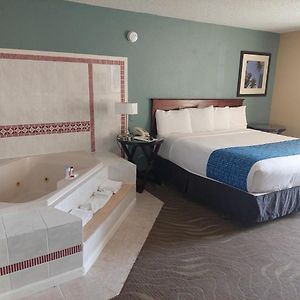 King Room Spa Bath