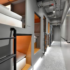 Bed 8-Bed Mixed Dormitory Room