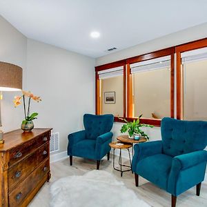 Port Angeles City View Loft