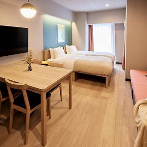 Deluxe Studio Apartment