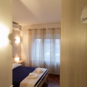 Aurelio Deluxe Rooms