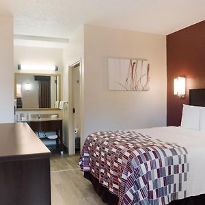 Deluxe Room One Queen Bed Non-Smoking