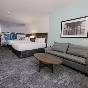 Queen Suite
