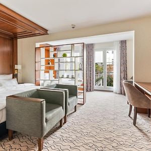 Superior Family King Room