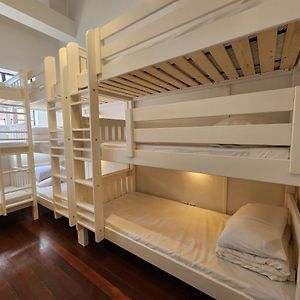 Dormitory Room Mixed