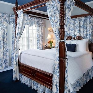 Private Bathroom Queen Room