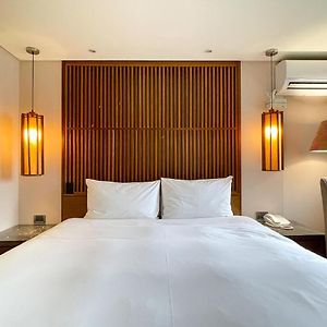 Classic Queen Room